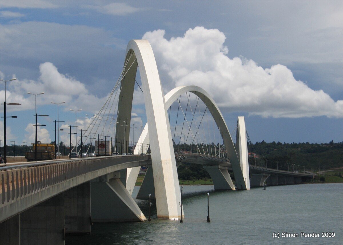 Brasilia - new bridge 